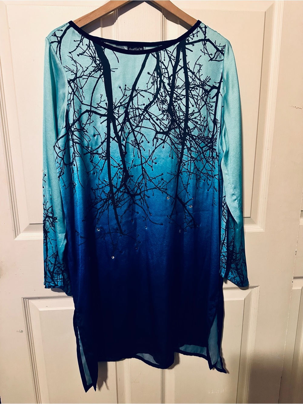 Damaan | Kurta | Damaan Satin Long Sleeve Ombre Blue Tree-Print Tunic